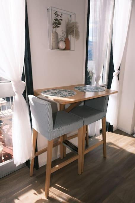 Studio With Lake And Montains Views Free Parking Luino Exterior foto