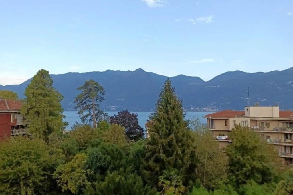 Studio With Lake And Montains Views Free Parking Luino Exterior foto